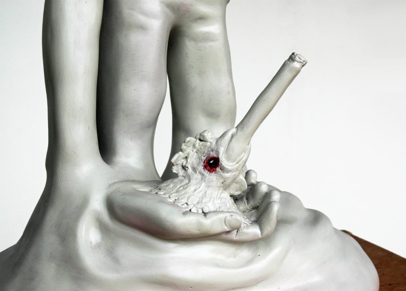 FRAGILE 2014 (detail) - 103 x 63 x 100 cm - resine, marble, wood