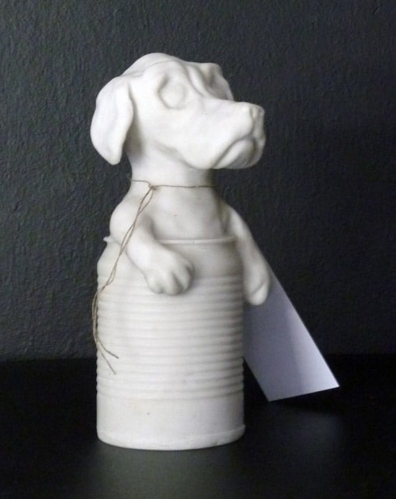 White 250DOGS dog sculpture, Model 2, with head turned upward.