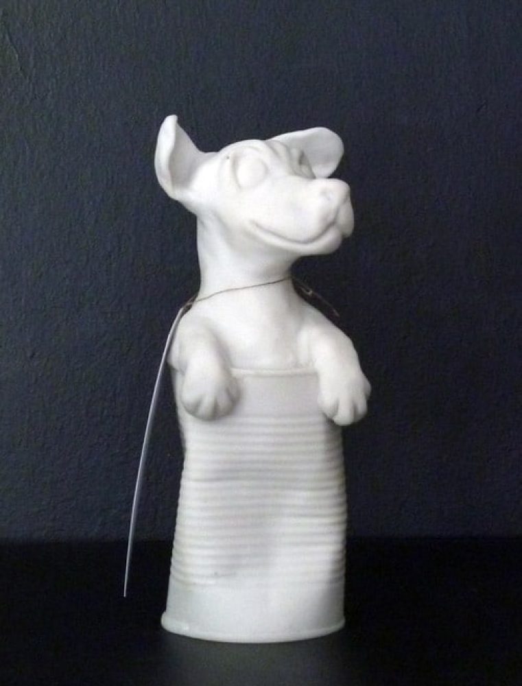 White 250DOGS dog sculpture, Model 4, standing upright.