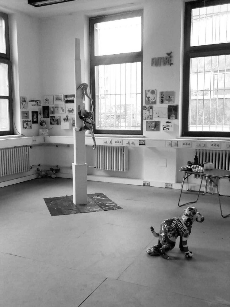 Black-and-white installation view of Hilde Kentane’s works at Kunstmesse Köln, 2008.